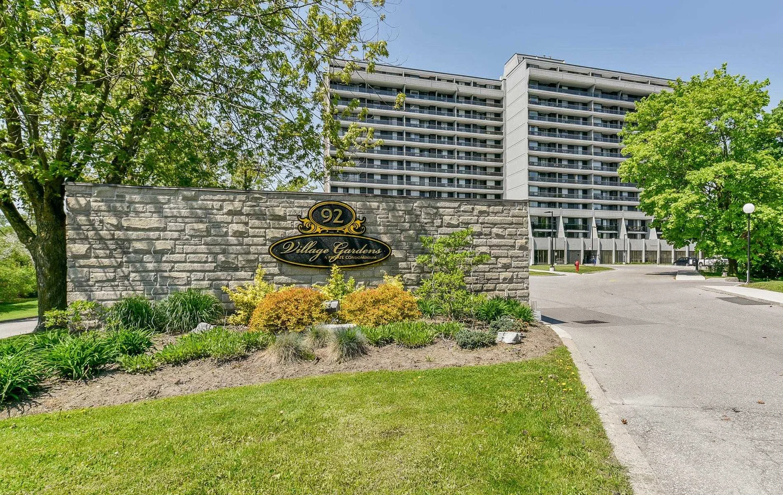 00_village_gardens_condos